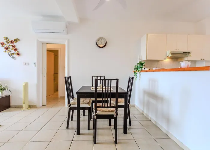 Resitour - Hills Lägenhet Tala